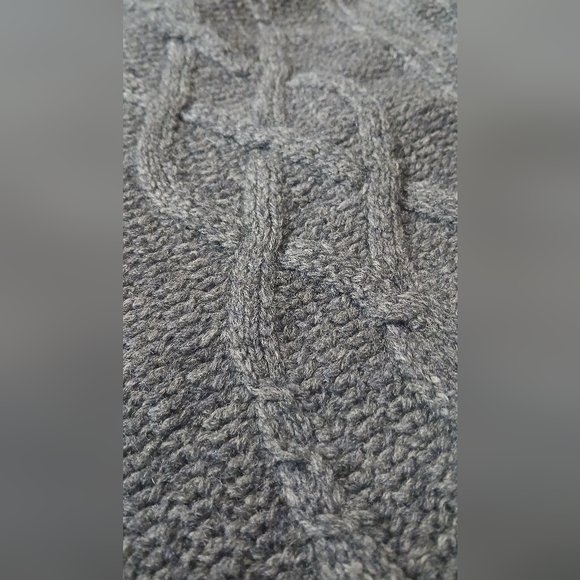 Gray Cable Knit Sweater New Wool Pringle of Scotland Size Large - Picture 5 of 6
